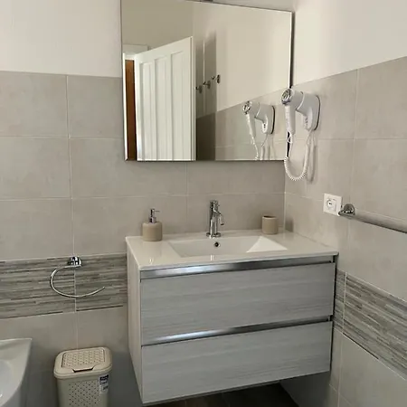 Guest house Casa Fanni- *